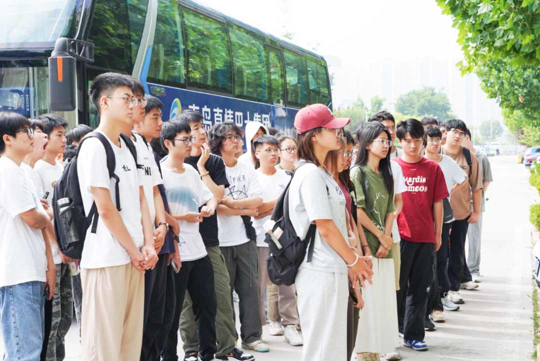 中國石油大學（華東）師生走進艾普智能，攜手共促產學研深度融合